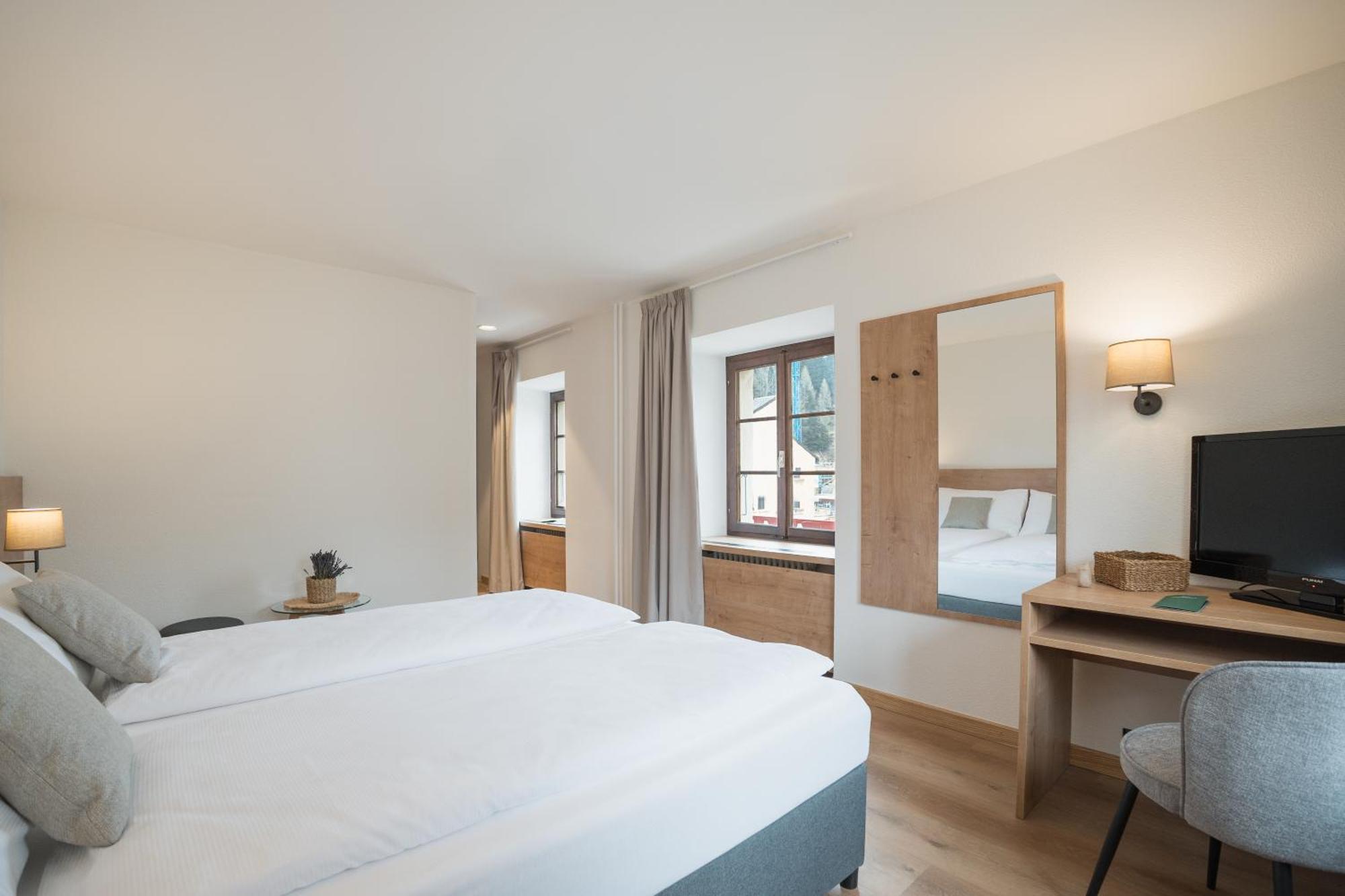 Hotel Brocco & Posta San Bernardino Buitenkant foto